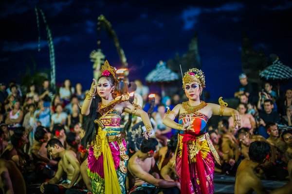 Où apprendre la danse traditionnelle Khon en Thaïlande?